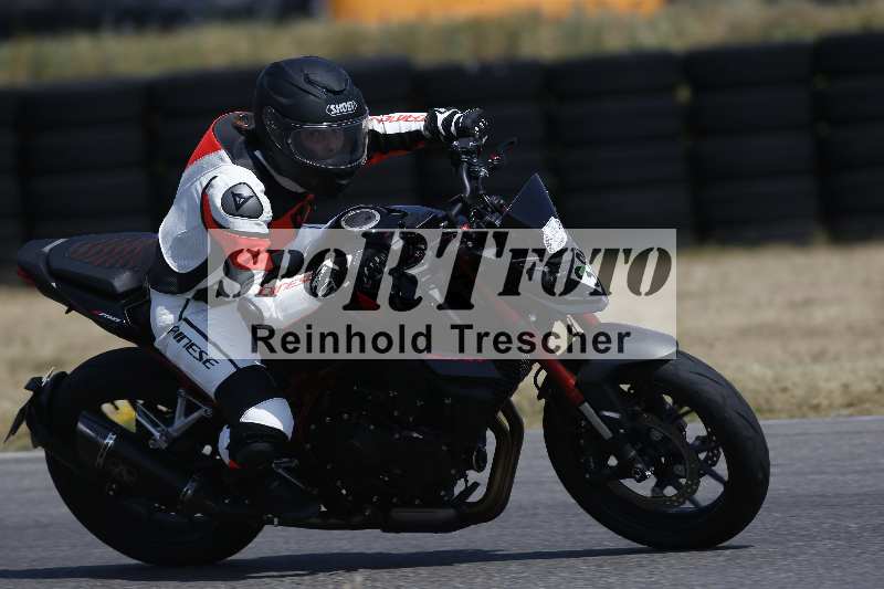 Archiv-2023/28 05.06.2023 Moto Club Anneau du Rhin/blanc-novice/38